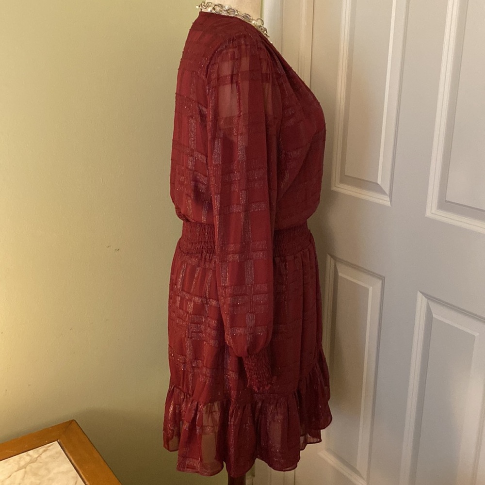 Michael Kors NWOT burgundy silver metallic ruffled long sleeve holiday dress - Picture 4 of 16